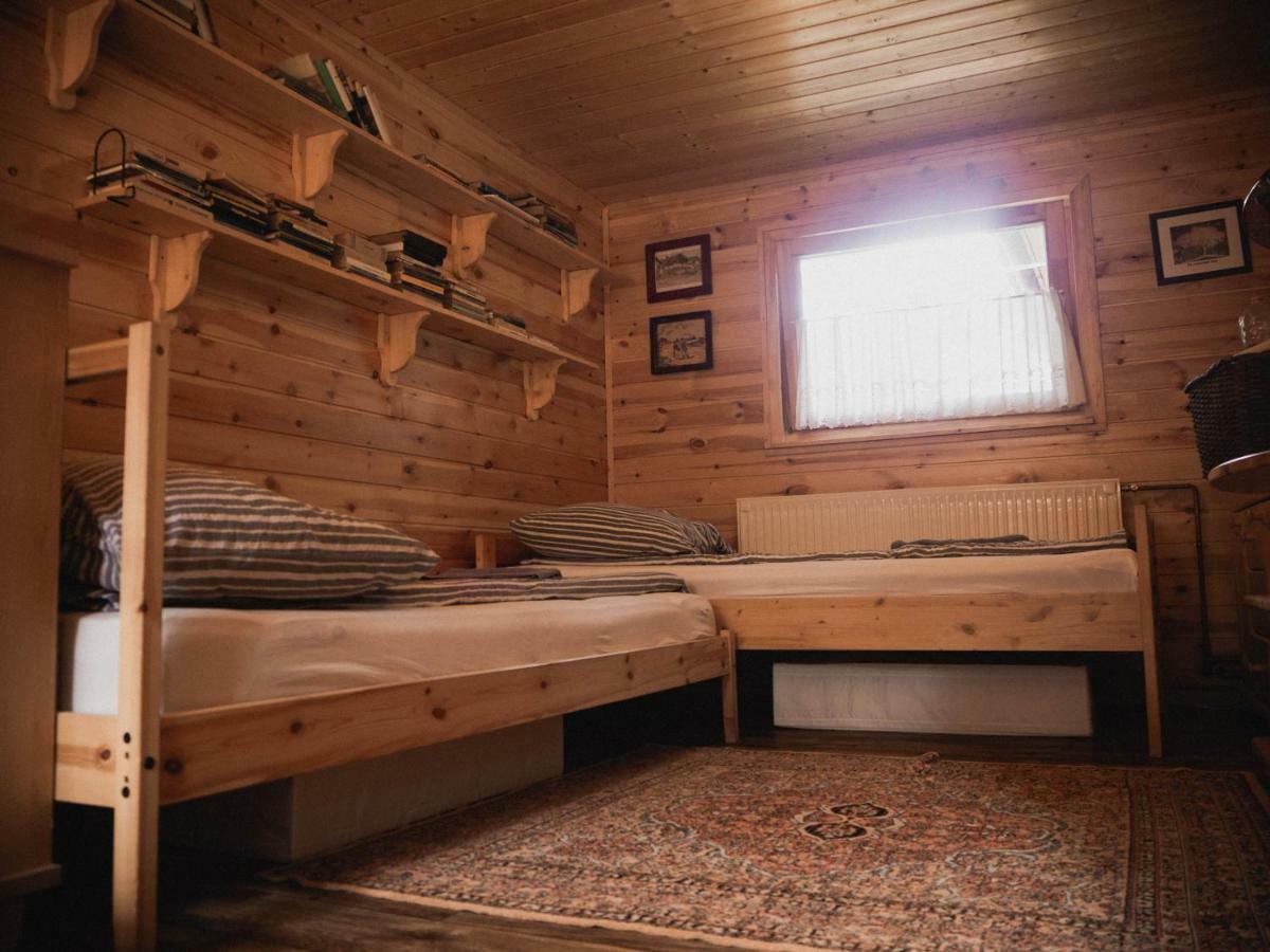 Vackorkert Apartman Sirok Kültér fotó